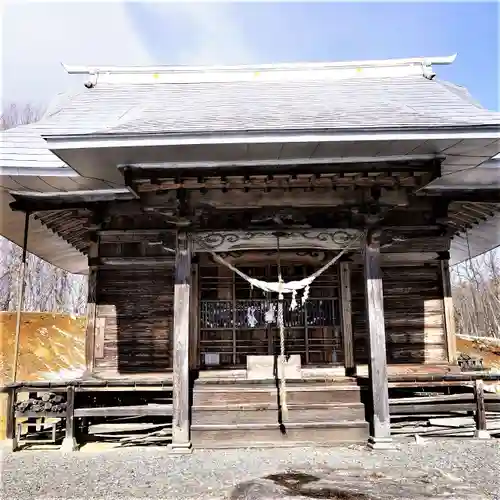 三渡神社の本殿・本堂