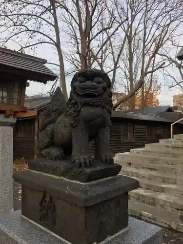 札幌諏訪神社の狛犬