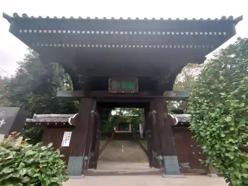 受楽寺の山門・神門