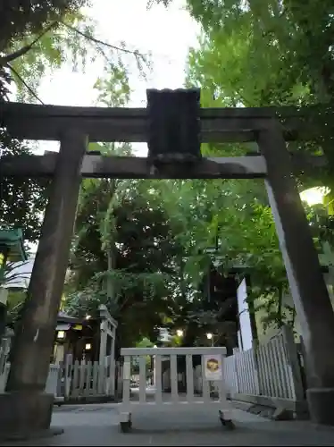 鳥越神社の鳥居