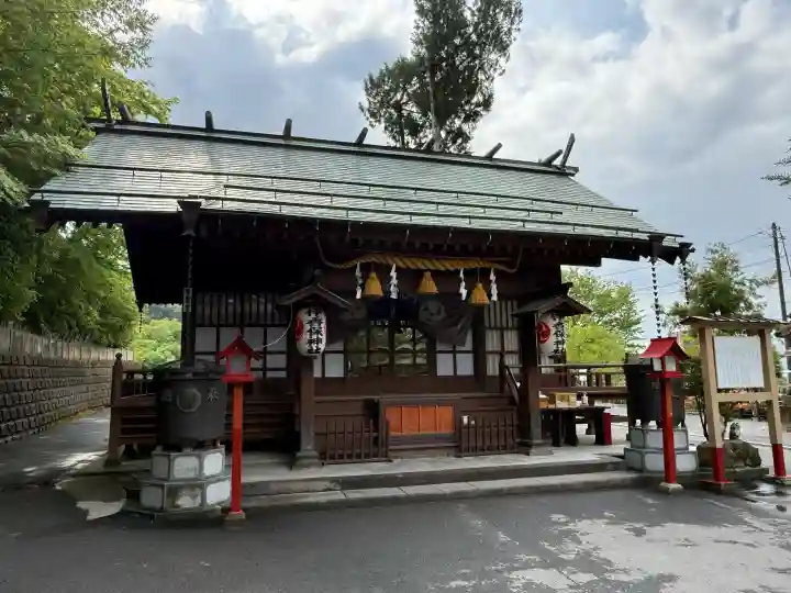 伊香保神社の{uncategorized: "未分類", other: "その他", undefined: "問題あり", building: "その他建物", grave: "お墓", sacred_gate: "鳥居", guardian: "狛犬", statue: "像", buddha: "仏像", history: "歴史", nature: "自然", garden: "庭園", animal: "動物", pagoda: "塔", temizu: "手水舎", mountain_gate: "山門・神門", sanctuary: "本殿・本堂", subordinate: "末社・摂社", art: "芸術", scenery: "景色", jizo: "地蔵", ema: "絵馬", goshuin: "御朱印", omikuji: "おみくじ", items: "授与品その他", amulet: "お守り", goshuincho: "御朱印帳", eats: "食事", festival: "お祭り", votive_dance: "神楽", shichigosan: "七五三参", wedding: "結婚式", experience: "体験その他", initially: "初詣", around: "周辺", anti_infection: "感染症対策"}