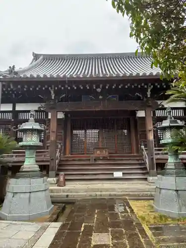 長照寺の本殿・本堂