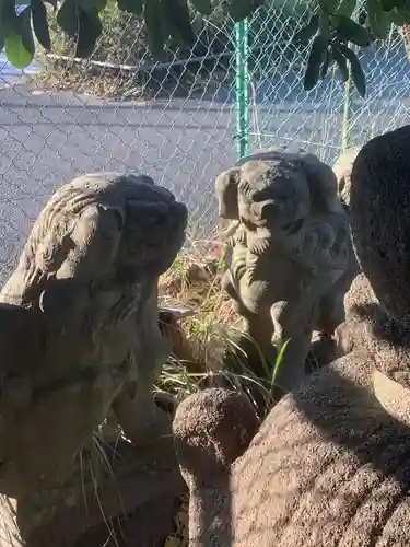 稲荷社（十一屋）の狛犬