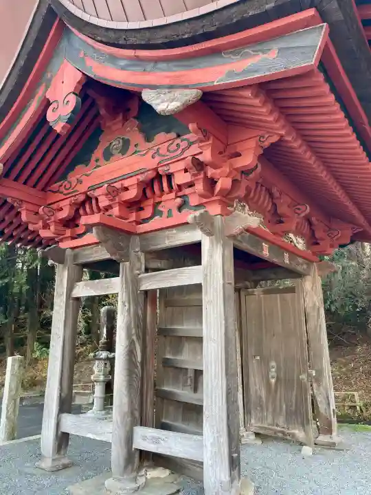 鳳台院の{uncategorized: "未分類", other: "その他", undefined: "問題あり", building: "その他建物", grave: "お墓", sacred_gate: "鳥居", guardian: "狛犬", statue: "像", buddha: "仏像", history: "歴史", nature: "自然", garden: "庭園", animal: "動物", pagoda: "塔", temizu: "手水舎", mountain_gate: "山門・神門", sanctuary: "本殿・本堂", subordinate: "末社・摂社", art: "芸術", scenery: "景色", jizo: "地蔵", ema: "絵馬", goshuin: "御朱印", omikuji: "おみくじ", items: "授与品その他", amulet: "お守り", goshuincho: "御朱印帳", eats: "食事", festival: "お祭り", votive_dance: "神楽", shichigosan: "七五三参", wedding: "結婚式", experience: "体験その他", initially: "初詣", around: "周辺", anti_infection: "感染症対策"}