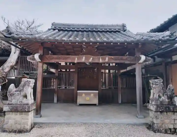 蛭子神社の{uncategorized: "未分類", other: "その他", undefined: "問題あり", building: "その他建物", grave: "お墓", sacred_gate: "鳥居", guardian: "狛犬", statue: "像", buddha: "仏像", history: "歴史", nature: "自然", garden: "庭園", animal: "動物", pagoda: "塔", temizu: "手水舎", mountain_gate: "山門・神門", sanctuary: "本殿・本堂", subordinate: "末社・摂社", art: "芸術", scenery: "景色", jizo: "地蔵", ema: "絵馬", goshuin: "御朱印", omikuji: "おみくじ", items: "授与品その他", amulet: "お守り", goshuincho: "御朱印帳", eats: "食事", festival: "お祭り", votive_dance: "神楽", shichigosan: "七五三参", wedding: "結婚式", experience: "体験その他", initially: "初詣", around: "周辺", anti_infection: "感染症対策"}