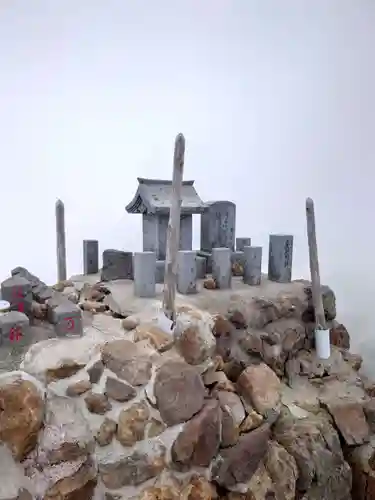 赤岳神社の末社