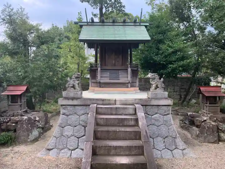 須佐之男社(汐見)の狛犬