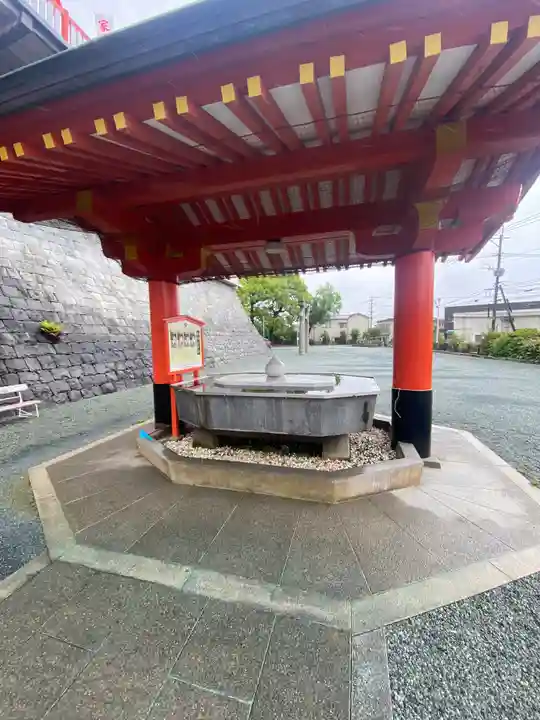 高橋稲荷神社の手水舎