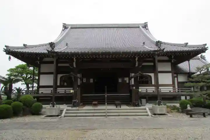 宝生寺の本殿・本堂