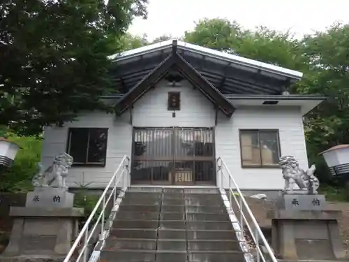 知来八幡宮の本殿