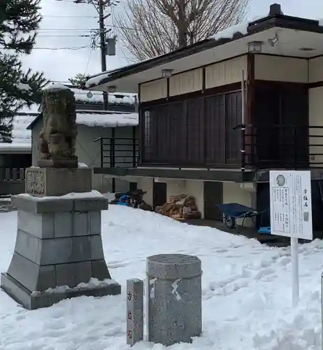 杉杜白髭神社の狛犬