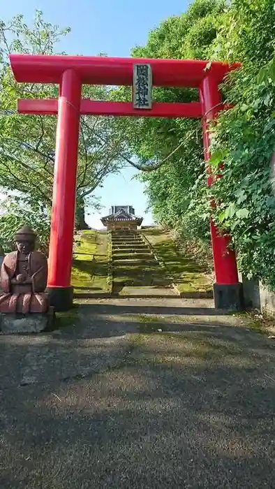 岡松神社の鳥居