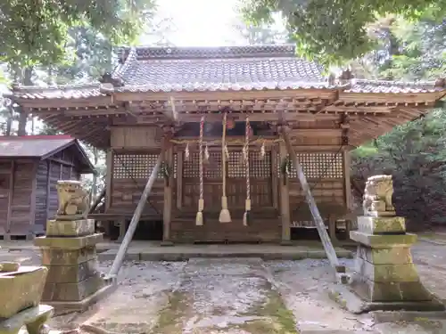 神明神社の本殿