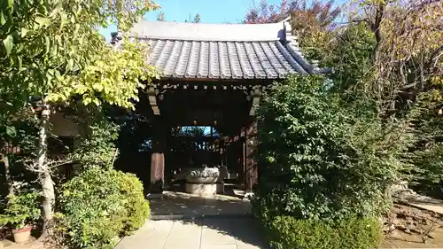 立法寺の山門