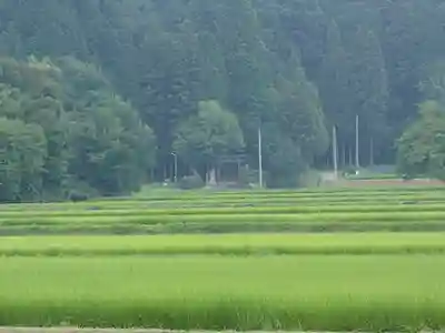 都祁山口神社の周辺