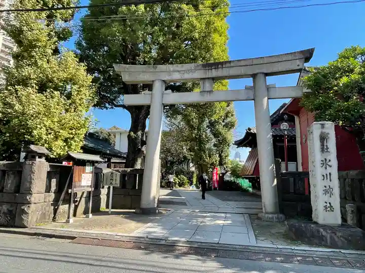 麻布氷川神社の鳥居