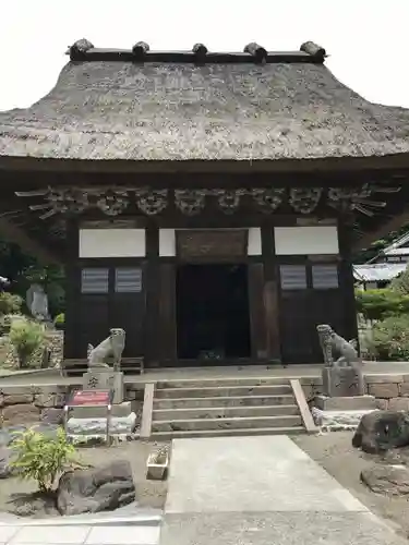 泉福寺の本殿・本堂