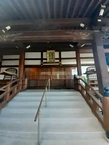 尊光寺の{uncategorized: "未分類", other: "その他", undefined: "問題あり", building: "その他建物", grave: "お墓", sacred_gate: "鳥居", guardian: "狛犬", statue: "像", buddha: "仏像", history: "歴史", nature: "自然", garden: "庭園", animal: "動物", pagoda: "塔", temizu: "手水舎", mountain_gate: "山門・神門", sanctuary: "本殿・本堂", subordinate: "末社・摂社", art: "芸術", scenery: "景色", jizo: "地蔵", ema: "絵馬", goshuin: "御朱印", omikuji: "おみくじ", items: "授与品その他", amulet: "お守り", goshuincho: "御朱印帳", eats: "食事", festival: "お祭り", votive_dance: "神楽", shichigosan: "七五三参", wedding: "結婚式", experience: "体験その他", initially: "初詣", around: "周辺", anti_infection: "感染症対策"}