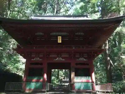 鳳来寺の山門・神門