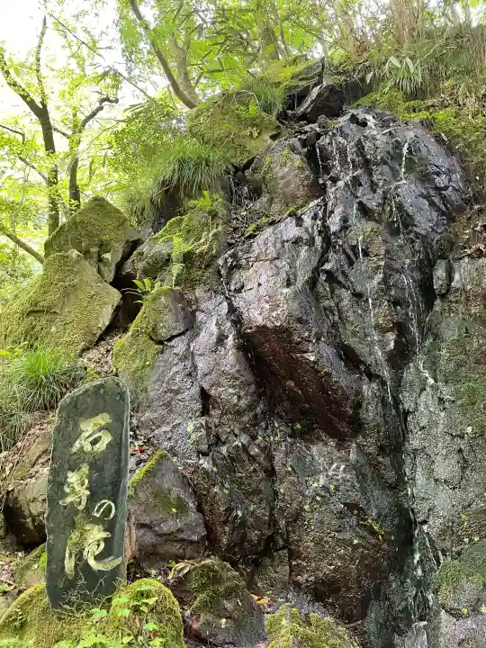 花園神社の{uncategorized: "未分類", other: "その他", undefined: "問題あり", building: "その他建物", grave: "お墓", sacred_gate: "鳥居", guardian: "狛犬", statue: "像", buddha: "仏像", history: "歴史", nature: "自然", garden: "庭園", animal: "動物", pagoda: "塔", temizu: "手水舎", mountain_gate: "山門・神門", sanctuary: "本殿・本堂", subordinate: "末社・摂社", art: "芸術", scenery: "景色", jizo: "地蔵", ema: "絵馬", goshuin: "御朱印", omikuji: "おみくじ", items: "授与品その他", amulet: "お守り", goshuincho: "御朱印帳", eats: "食事", festival: "お祭り", votive_dance: "神楽", shichigosan: "七五三参", wedding: "結婚式", experience: "体験その他", initially: "初詣", around: "周辺", anti_infection: "感染症対策"}