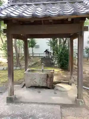 神明社(鳥居松町)の手水舎
