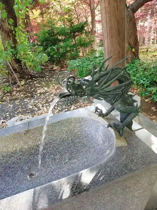 平岸天満宮・太平山三吉神社の手水舎