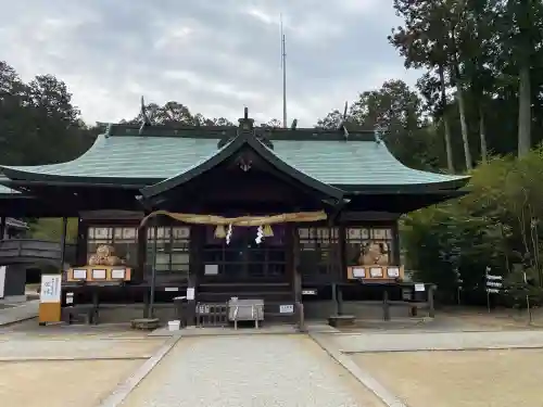 安仁神社の{uncategorized: "未分類", other: "その他", undefined: "問題あり", building: "その他建物", grave: "お墓", sacred_gate: "鳥居", guardian: "狛犬", statue: "像", buddha: "仏像", history: "歴史", nature: "自然", garden: "庭園", animal: "動物", pagoda: "塔", temizu: "手水舎", mountain_gate: "山門・神門", sanctuary: "本殿・本堂", subordinate: "末社・摂社", art: "芸術", scenery: "景色", jizo: "地蔵", ema: "絵馬", goshuin: "御朱印", omikuji: "おみくじ", items: "授与品その他", amulet: "お守り", goshuincho: "御朱印帳", eats: "食事", festival: "お祭り", votive_dance: "神楽", shichigosan: "七五三参", wedding: "結婚式", experience: "体験その他", initially: "初詣", around: "周辺", anti_infection: "感染症対策"}