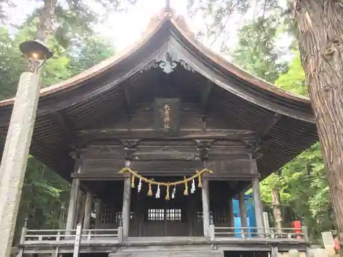 矢彦神社の本殿・本堂