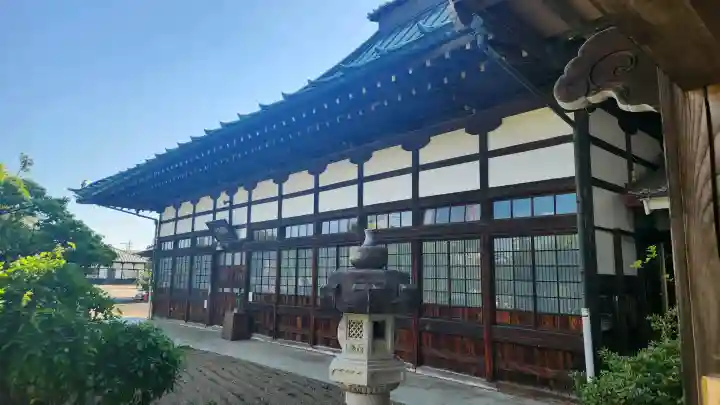 円通寺の{uncategorized: "未分類", other: "その他", undefined: "問題あり", building: "その他建物", grave: "お墓", sacred_gate: "鳥居", guardian: "狛犬", statue: "像", buddha: "仏像", history: "歴史", nature: "自然", garden: "庭園", animal: "動物", pagoda: "塔", temizu: "手水舎", mountain_gate: "山門・神門", sanctuary: "本殿・本堂", subordinate: "末社・摂社", art: "芸術", scenery: "景色", jizo: "地蔵", ema: "絵馬", goshuin: "御朱印", omikuji: "おみくじ", items: "授与品その他", amulet: "お守り", goshuincho: "御朱印帳", eats: "食事", festival: "お祭り", votive_dance: "神楽", shichigosan: "七五三参", wedding: "結婚式", experience: "体験その他", initially: "初詣", around: "周辺", anti_infection: "感染症対策"}