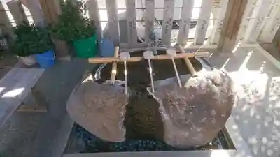 御嶽神社茅萱宮の手水舎