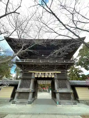 香椎宮の山門