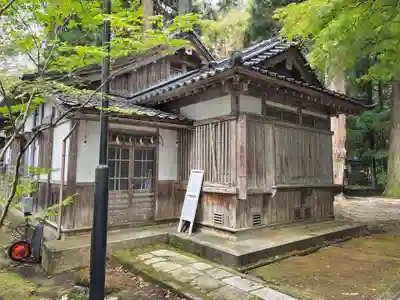 雄山神社中宮祈願殿(富山県)