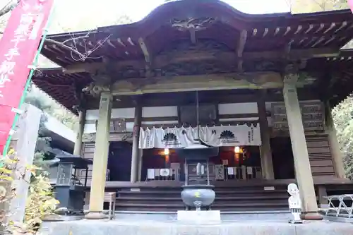 水潜寺の本殿