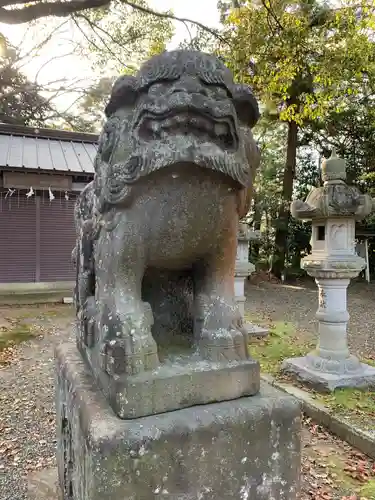 島穴神社の狛犬