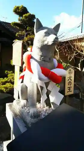 伊奴神社の狛犬