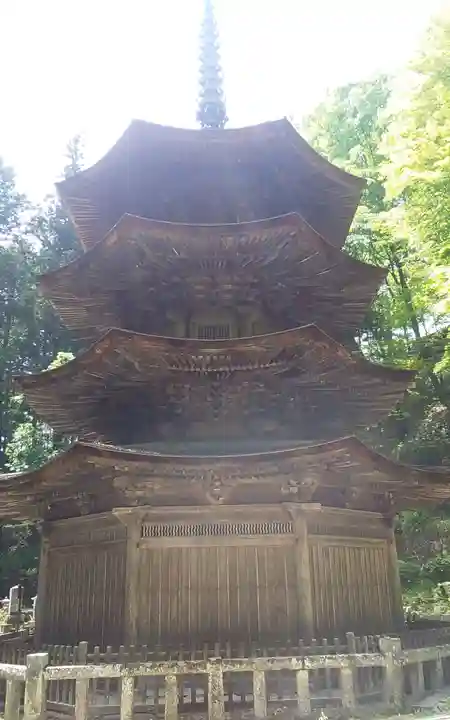 安楽寺の塔