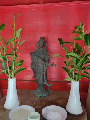 滝谷弁財天（滝谷弁財天堂）(三重県)