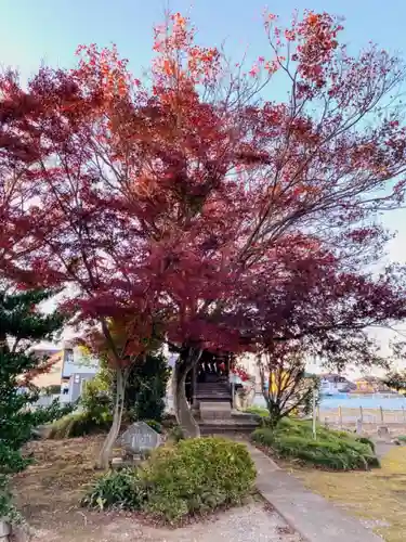 境香取神社の末社