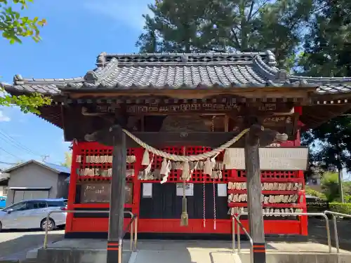 子神社の{uncategorized: "未分類", other: "その他", undefined: "問題あり", building: "その他建物", grave: "お墓", sacred_gate: "鳥居", guardian: "狛犬", statue: "像", buddha: "仏像", history: "歴史", nature: "自然", garden: "庭園", animal: "動物", pagoda: "塔", temizu: "手水舎", mountain_gate: "山門・神門", sanctuary: "本殿・本堂", subordinate: "末社・摂社", art: "芸術", scenery: "景色", jizo: "地蔵", ema: "絵馬", goshuin: "御朱印", omikuji: "おみくじ", items: "授与品その他", amulet: "お守り", goshuincho: "御朱印帳", eats: "食事", festival: "お祭り", votive_dance: "神楽", shichigosan: "七五三参", wedding: "結婚式", experience: "体験その他", initially: "初詣", around: "周辺", anti_infection: "感染症対策"}