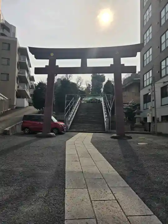 白金氷川神社の{uncategorized: "未分類", other: "その他", undefined: "問題あり", building: "その他建物", grave: "お墓", sacred_gate: "鳥居", guardian: "狛犬", statue: "像", buddha: "仏像", history: "歴史", nature: "自然", garden: "庭園", animal: "動物", pagoda: "塔", temizu: "手水舎", mountain_gate: "山門・神門", sanctuary: "本殿・本堂", subordinate: "末社・摂社", art: "芸術", scenery: "景色", jizo: "地蔵", ema: "絵馬", goshuin: "御朱印", omikuji: "おみくじ", items: "授与品その他", amulet: "お守り", goshuincho: "御朱印帳", eats: "食事", festival: "お祭り", votive_dance: "神楽", shichigosan: "七五三参", wedding: "結婚式", experience: "体験その他", initially: "初詣", around: "周辺", anti_infection: "感染症対策"}