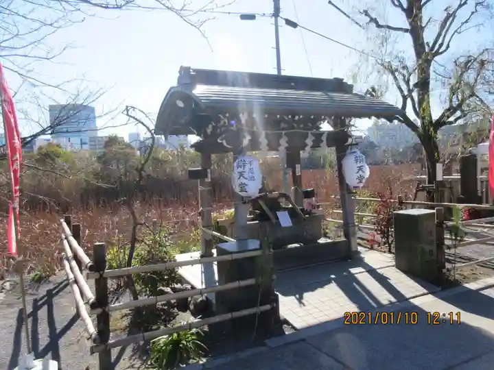 寛永寺不忍池弁天堂の手水舎