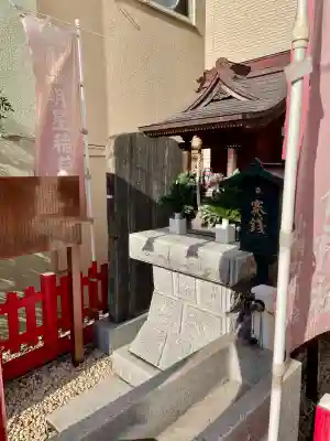 明星稲荷神社の{uncategorized: "未分類", other: "その他", undefined: "問題あり", building: "その他建物", grave: "お墓", sacred_gate: "鳥居", guardian: "狛犬", statue: "像", buddha: "仏像", history: "歴史", nature: "自然", garden: "庭園", animal: "動物", pagoda: "塔", temizu: "手水舎", mountain_gate: "山門・神門", sanctuary: "本殿・本堂", subordinate: "末社・摂社", art: "芸術", scenery: "景色", jizo: "地蔵", ema: "絵馬", goshuin: "御朱印", omikuji: "おみくじ", items: "授与品その他", amulet: "お守り", goshuincho: "御朱印帳", eats: "食事", festival: "お祭り", votive_dance: "神楽", shichigosan: "七五三参", wedding: "結婚式", experience: "体験その他", initially: "初詣", around: "周辺", anti_infection: "感染症対策"}