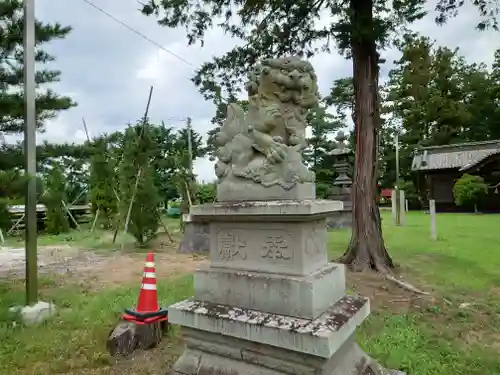 岩岡神社の狛犬