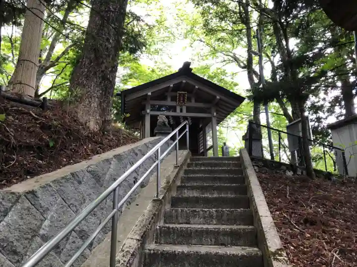 立里荒神社の末社・摂社