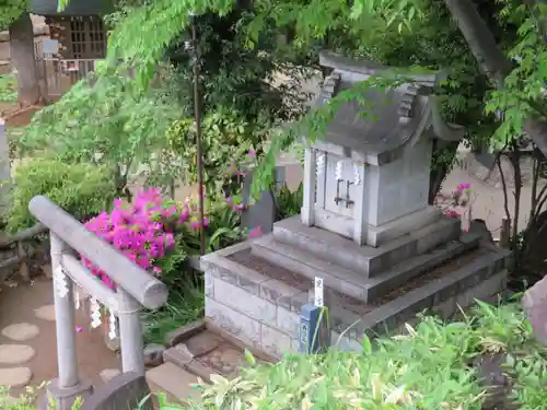 鳩森八幡神社の末社