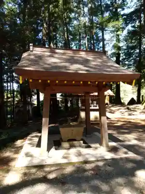 親都神社の手水舎