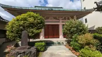 法華寺の本殿・本堂