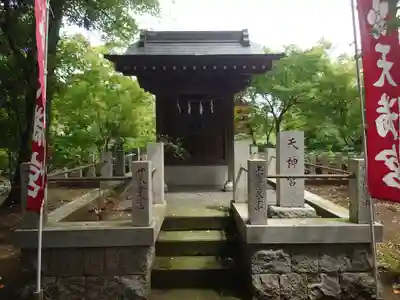 神明社の末社・摂社
