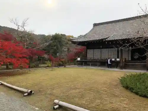 勧修寺の本殿・本堂