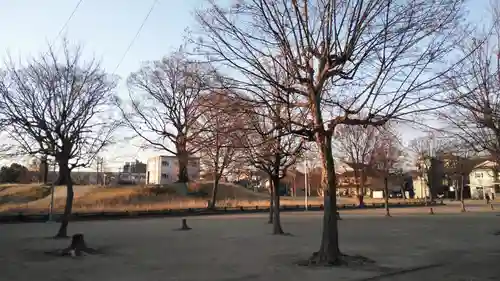 鎌達稲荷神社の周辺